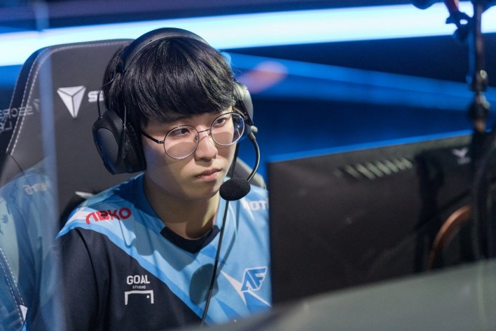 更将带领球 更将带领球